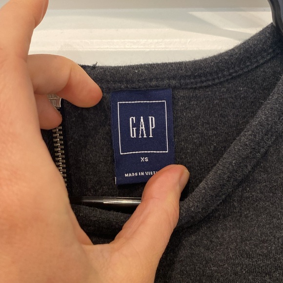 Gap peplum top - Picture 2 of 3